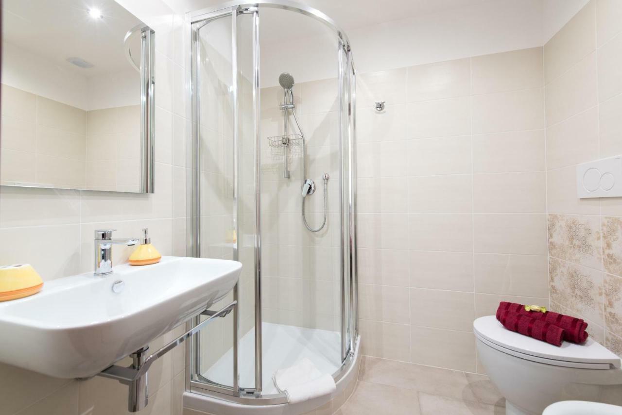 Circus Maximus N 1-At 400M Metro Apartment Roma Ngoại thất bức ảnh